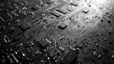 PCB Layout & Routing